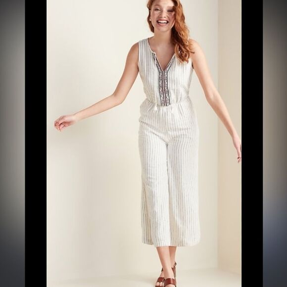 Old Navy Striped Linen-Blend Embroidered Jumpsuit - Size Small - Picture 1 of 12
